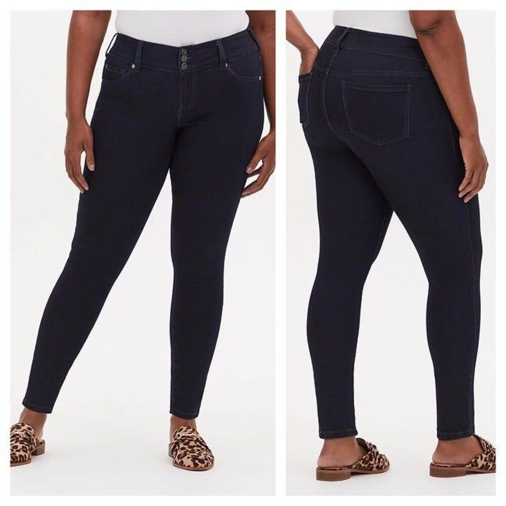Torrid 26S Torrid Super Stretch Dark Wash Jegging